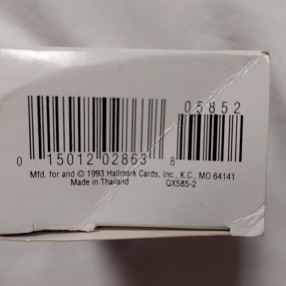 Hallmark Keepsake 1993 MOM Ornament Mamma Bear In Red Dress & Hat Wearing Pearls - Picture 8 of 12